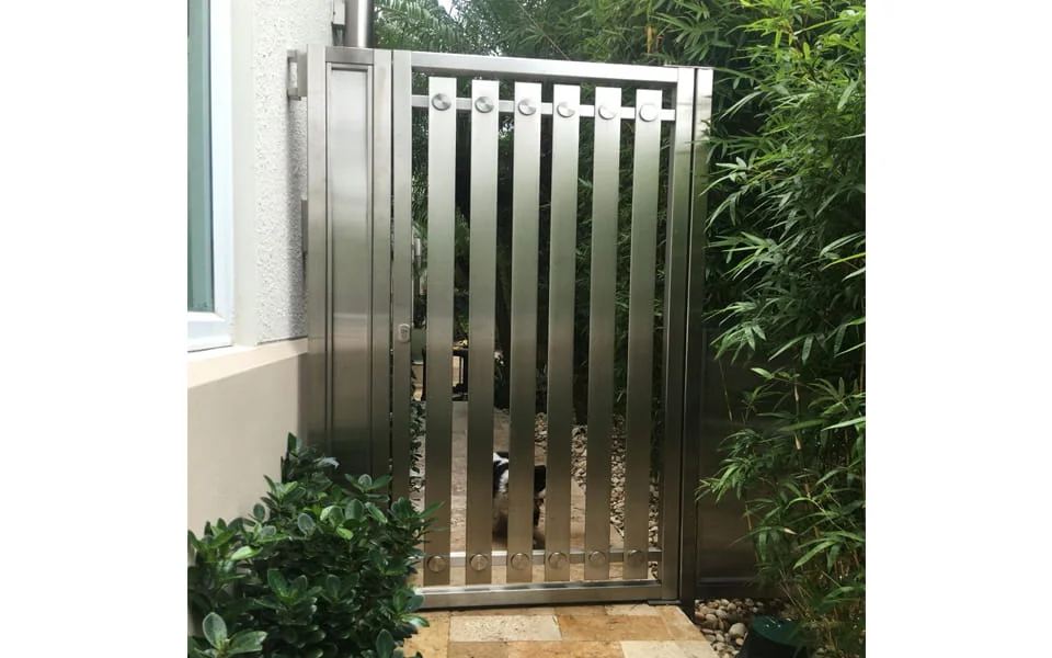 Mẫu cổng inox 1 cánh là gì